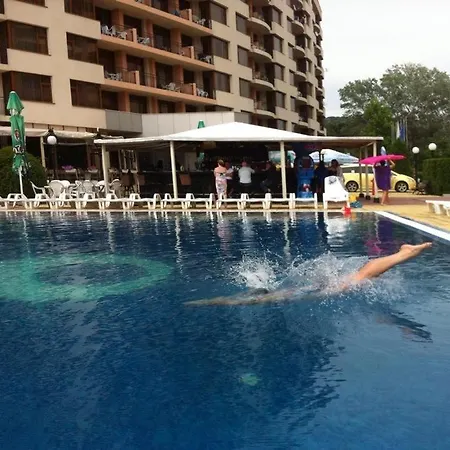 Luxury 4 Star Complex, Beach Front, Perfect Location Heart Of Sunny Beach *