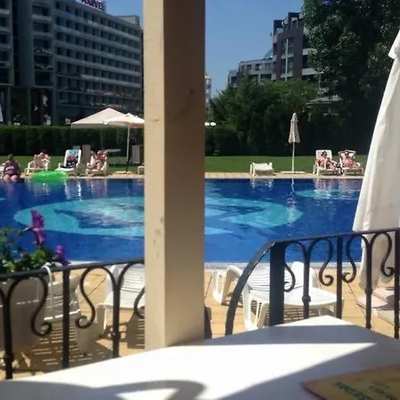 Luxury 4 Star Complex, Beach Front, Perfect Location Heart Of Sunny Beach Slantschew brjag