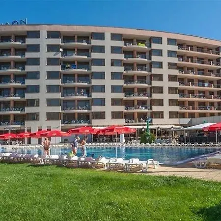 Luxury 4 Star Complex, Beach Front, Perfect Location Heart Of Sunny Beach * סאני ביץ'